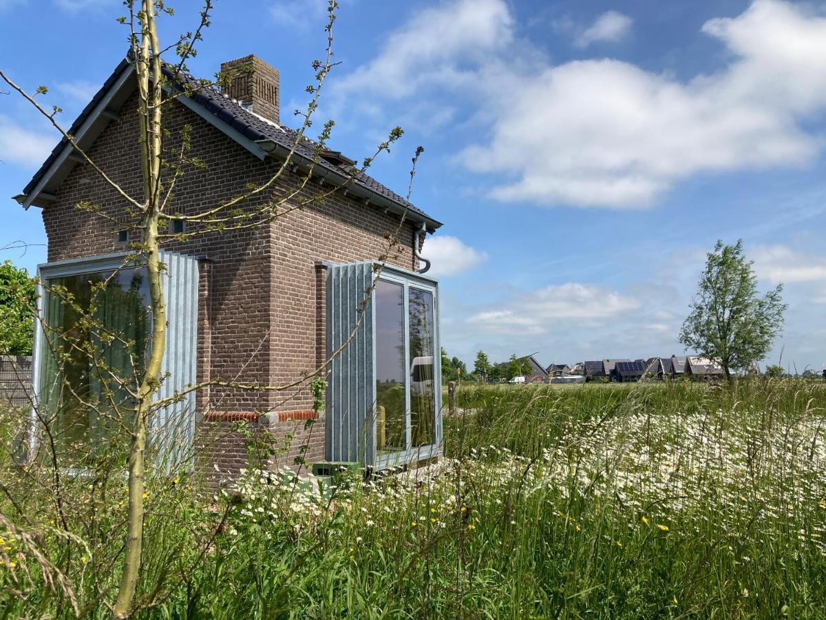 Tiny house Van hoogspanning naar ontspanning Wirdum Buitenkant foto
